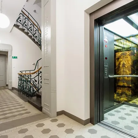 Main Station - 8 Rakowicka Street Apartment Krakow Exterior photo